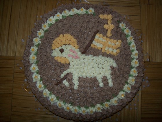 Svētku torte ar Brāļu draudzes jēriņa attēlu